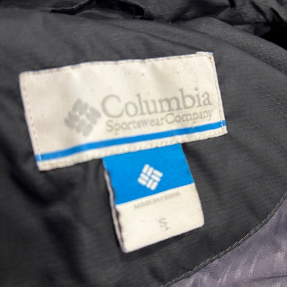 Columbia Black Omni Shield Down Puffer Vest Size S - Picture 6 of 11